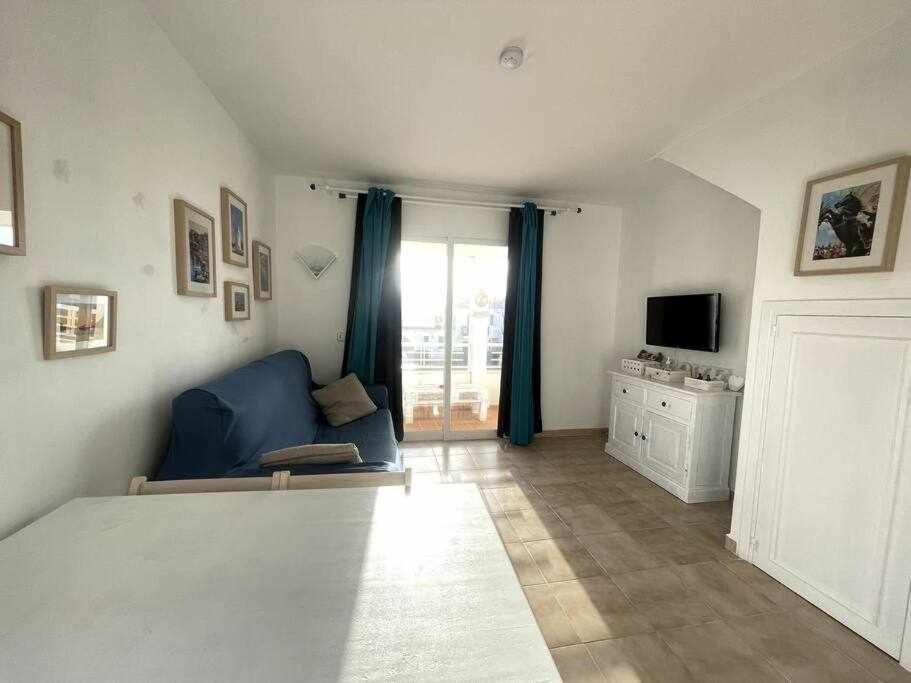 Brut Apartamento Con Piscina كالا إن بلانيس المظهر الخارجي الصورة